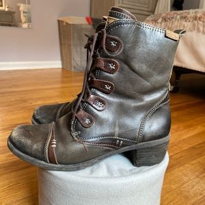 PIKOLINOS combat boots